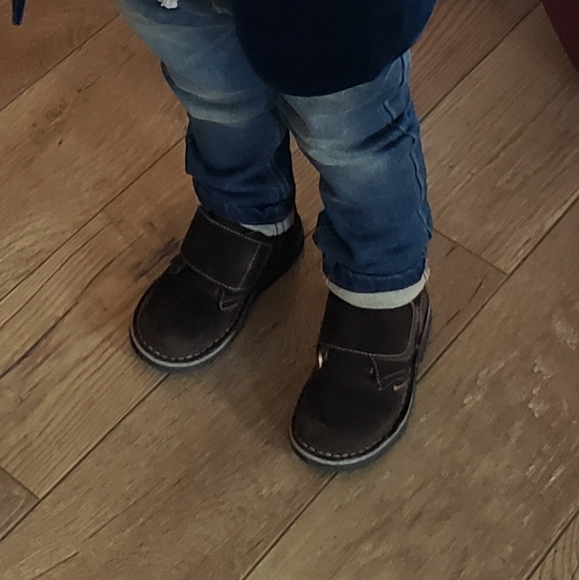 10 or 27 primigi suede brown boots Toddler - Picture 10 of 13